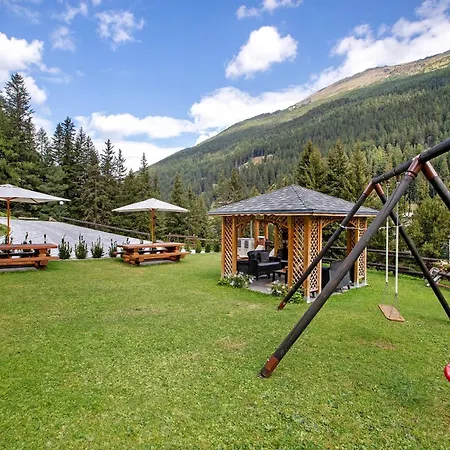 Primula 13 아파트 산타카테리나발루프바